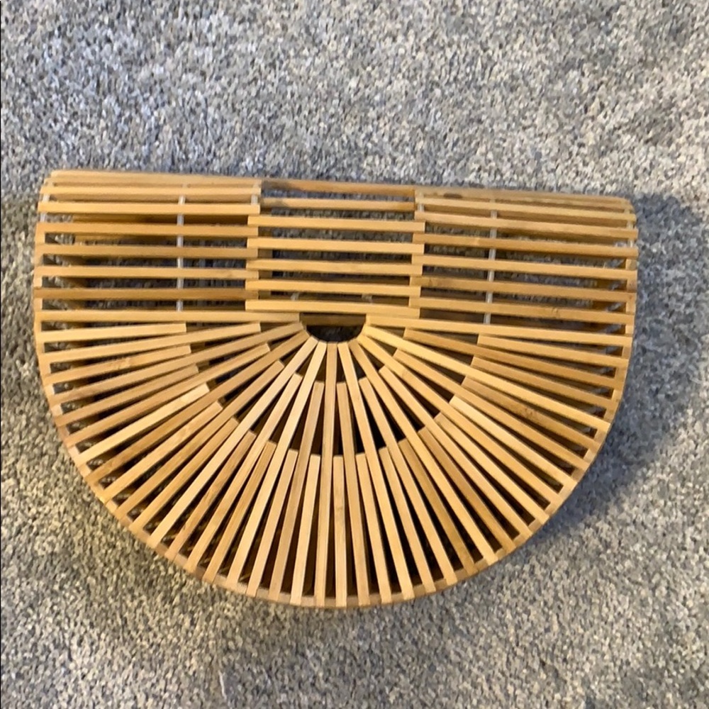 Bamboo clutch